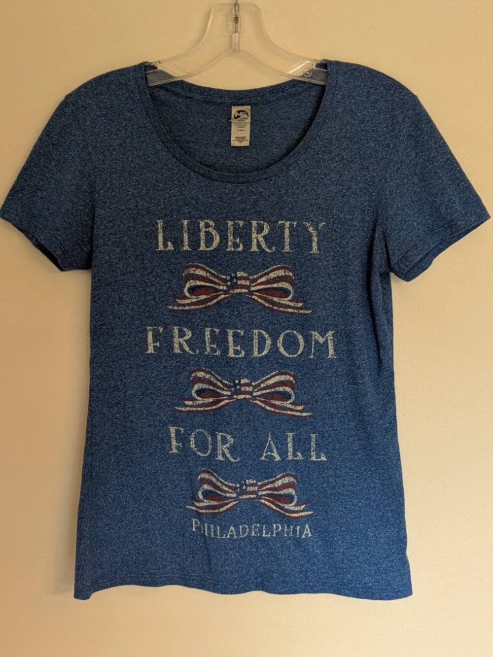 PHILLY 250 Semiquincentennial Patriotic Tee L (Fits Small / Medium) | Like New!